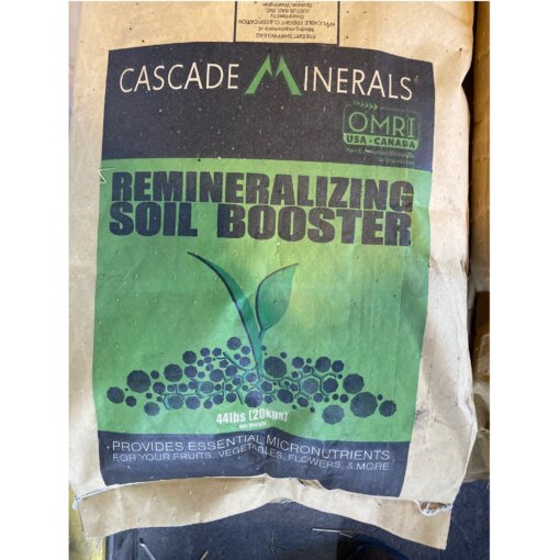 Front of bag of Cascade Minerals brand basalt rock dust.